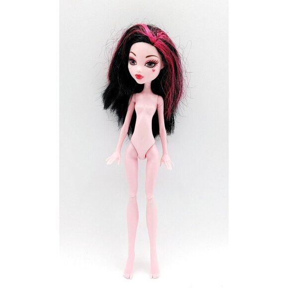 Monster High Draculaura Doll Daughter Of Dracula 2015 - Picture 1 of 3